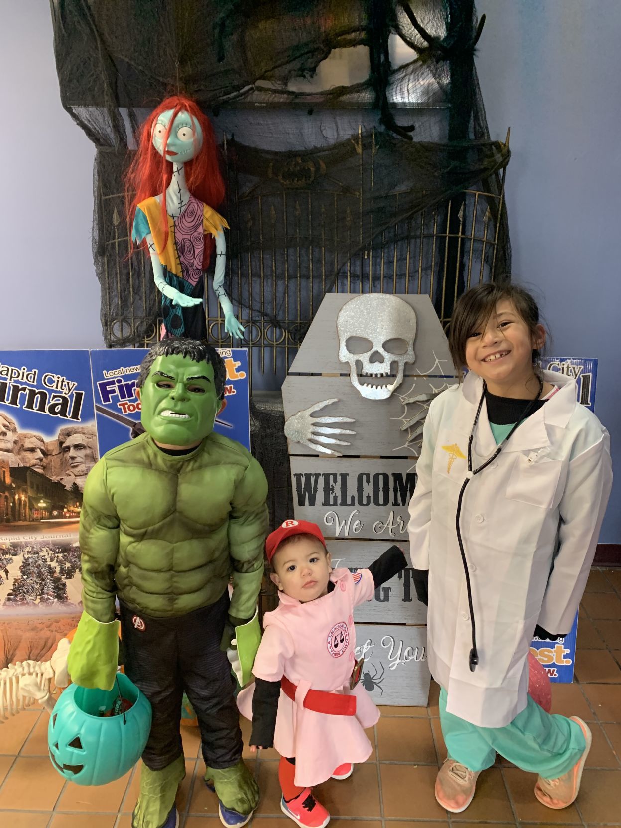 Halloween Pictures to run in Thursday's paper 103.JPG